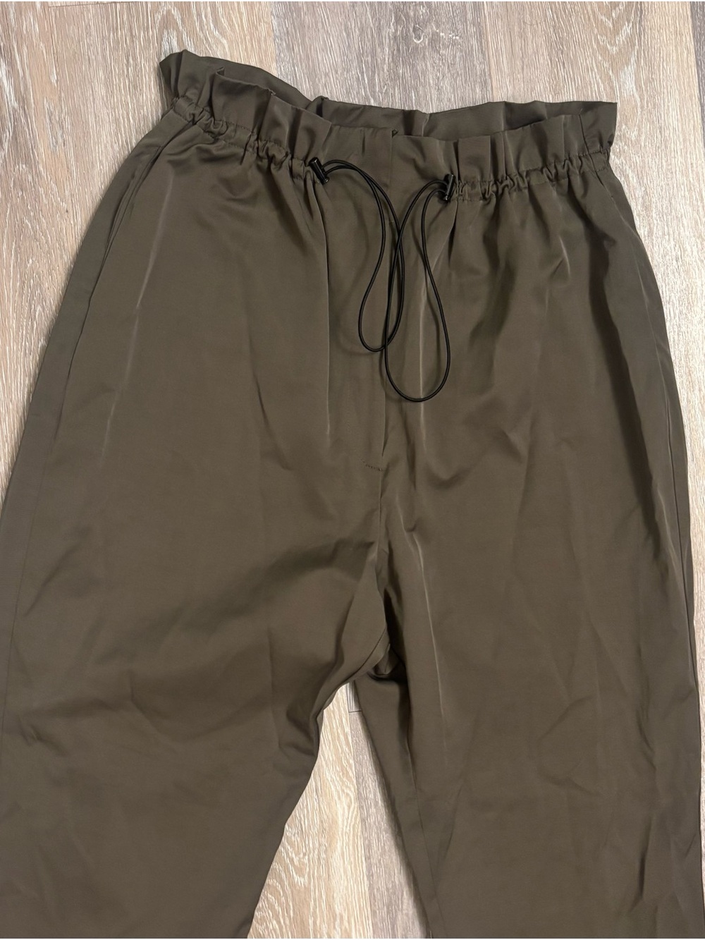 H&M Olive Paperbag Waist Drawstring Tapered Pants